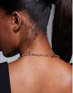 olibeth chunky chain necklace in gold